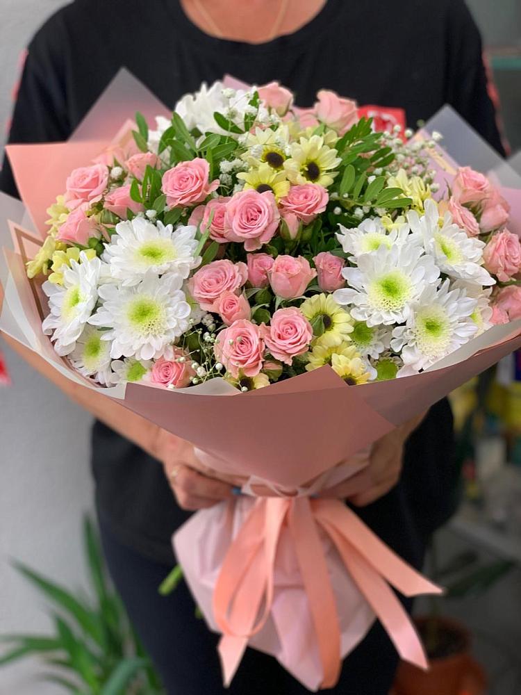 Букет цветов из: Розы и Хризантемы в Тутаеве