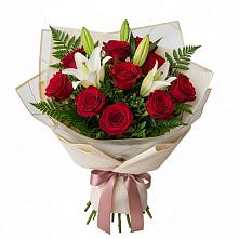 Букет цветов из:  Лилии и Розы в Тутаеве