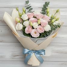 Букет цветов из:  Лизиантусы в Тутаеве