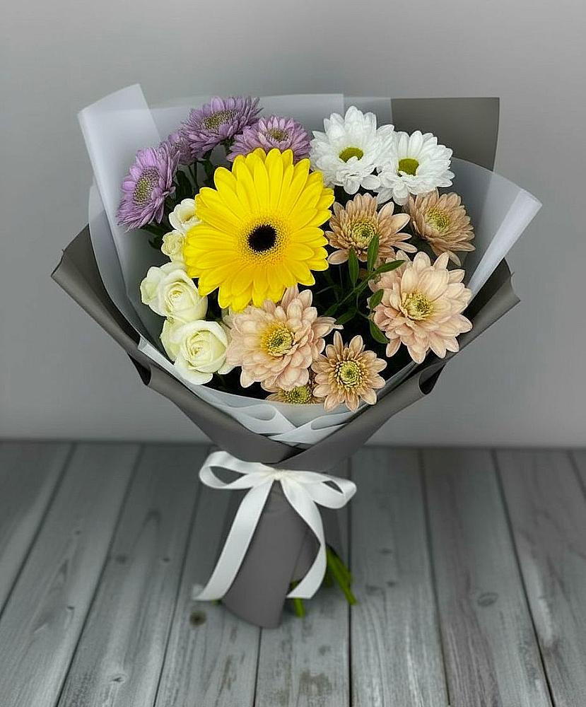 Букет цветов из: Розы, Герберы и Хризантемы в Тутаеве