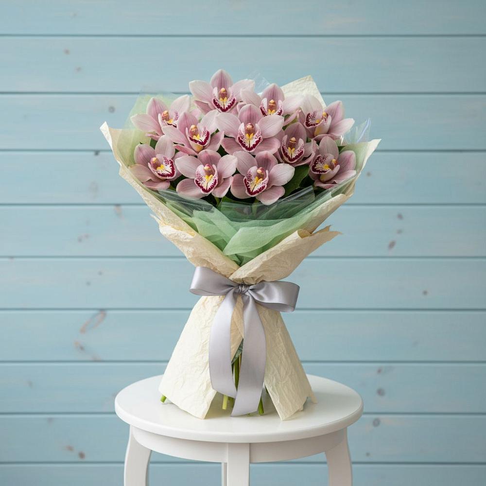 Букет цветов из: Орхидеи и Розы в Тутаеве