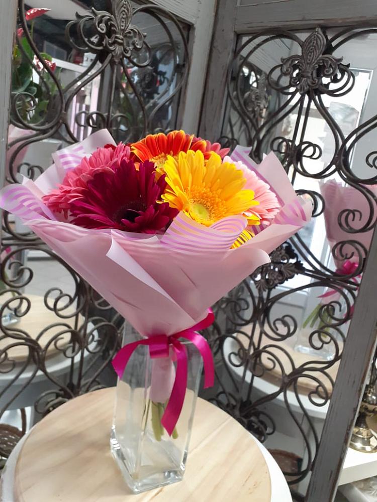 Букет цветов из: Герберы в Тутаеве