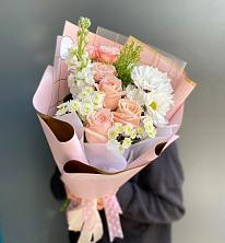 Букет цветов из:  Хризантемы и Розы в Тутаеве