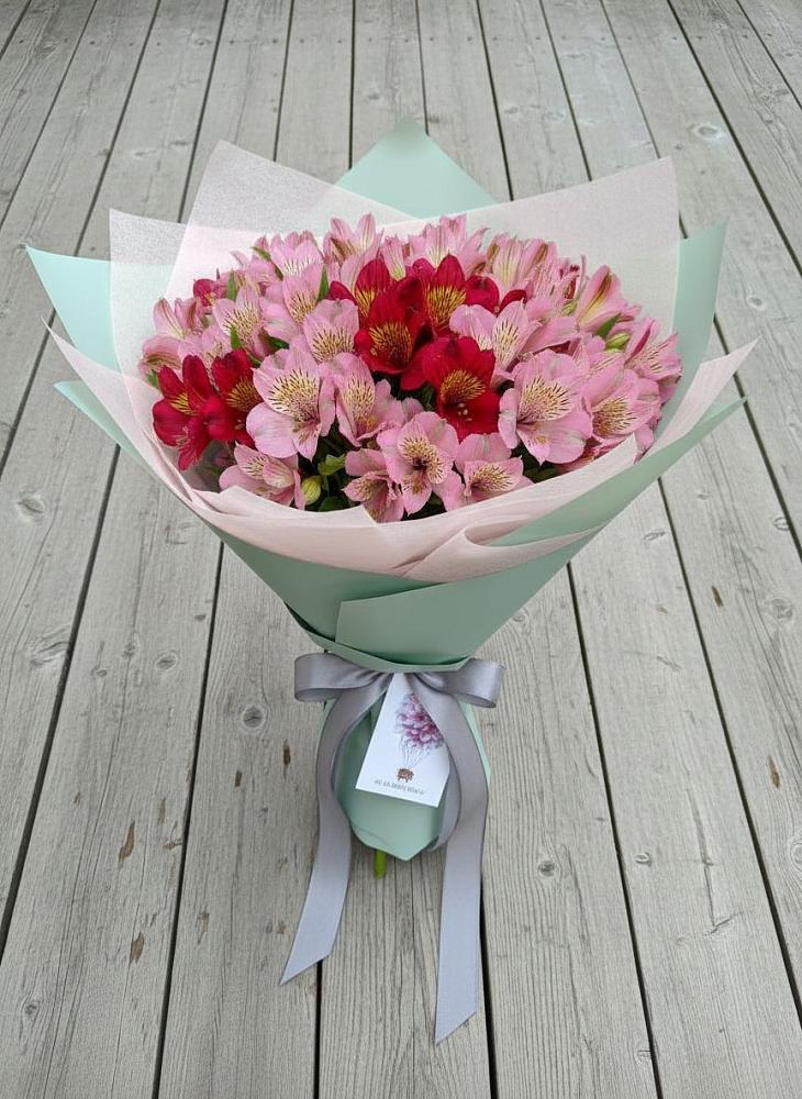 Букет цветов из: Альстромерии в Тутаеве