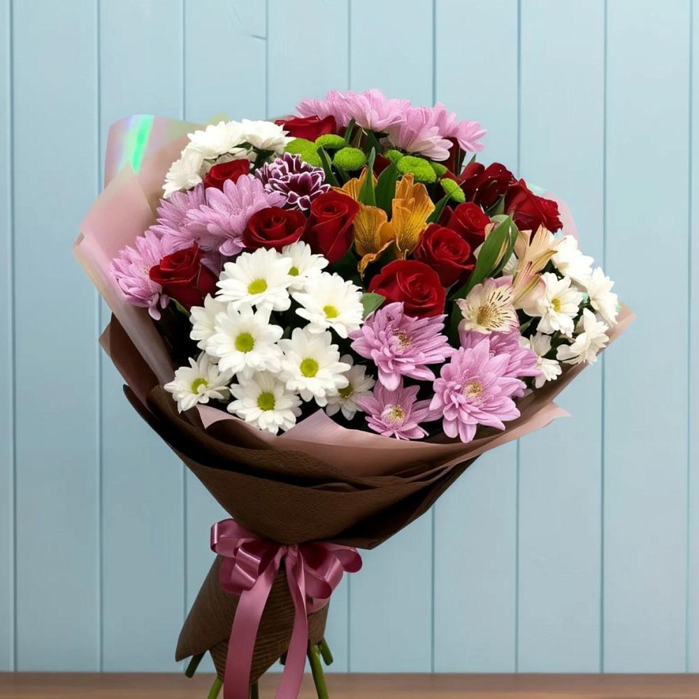Букет цветов из: Розы, Хризантемы и Альстромерии в Тутаеве