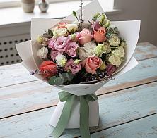 Букет цветов из:  Розы, Лизиантусы и Гвоздики в Тутаеве