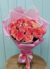 Букет 15 Розовых роз Равель в Тутаеве
